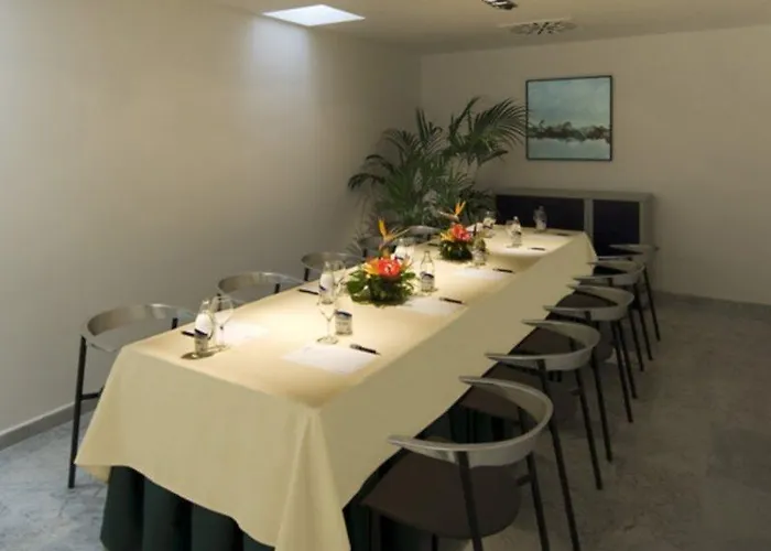 Nautico Hotel 2*