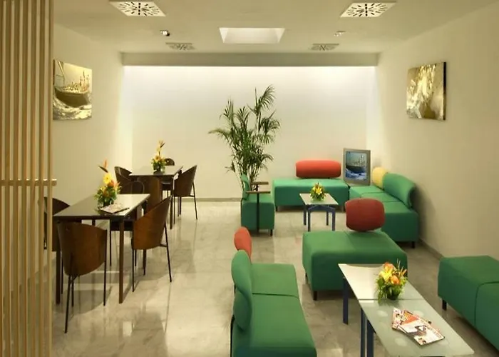 Nautico Hotel 2*