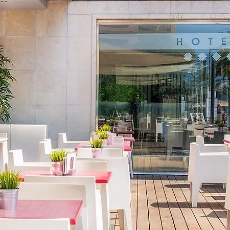 ナウティコ ホテル サンタクルスデテネリフェ