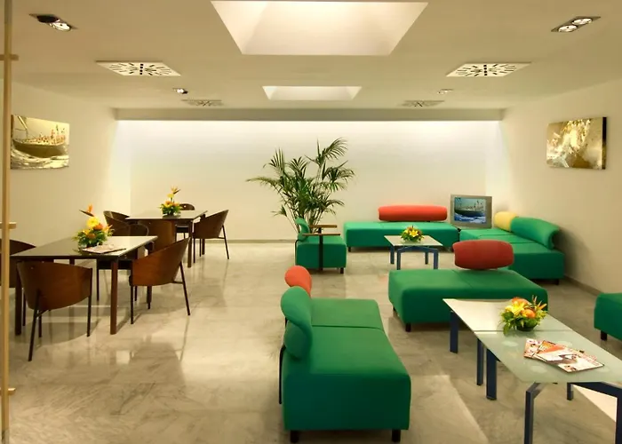 ホテル ナウティコ サンタクルスデテネリフェ