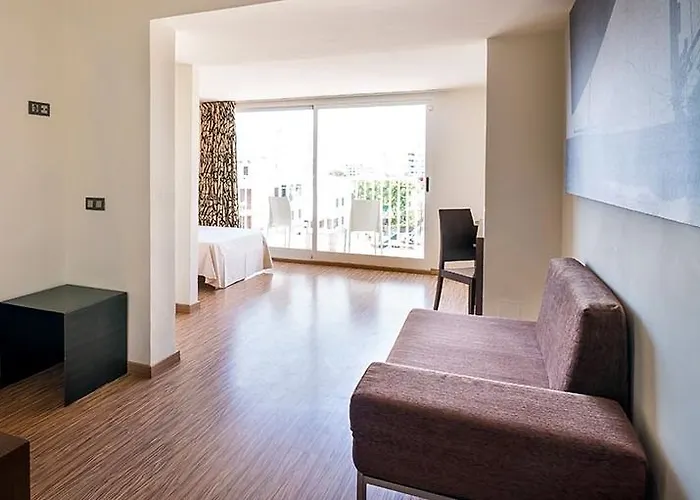 ホテル ナウティコ 2*