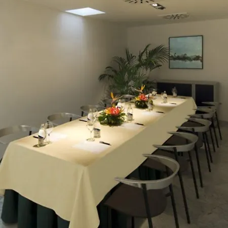 Nautico فندق 2*