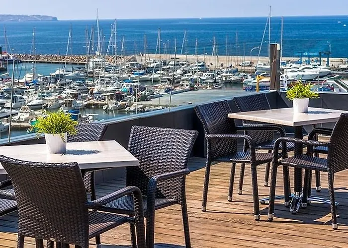 Nautico Szálloda 2*